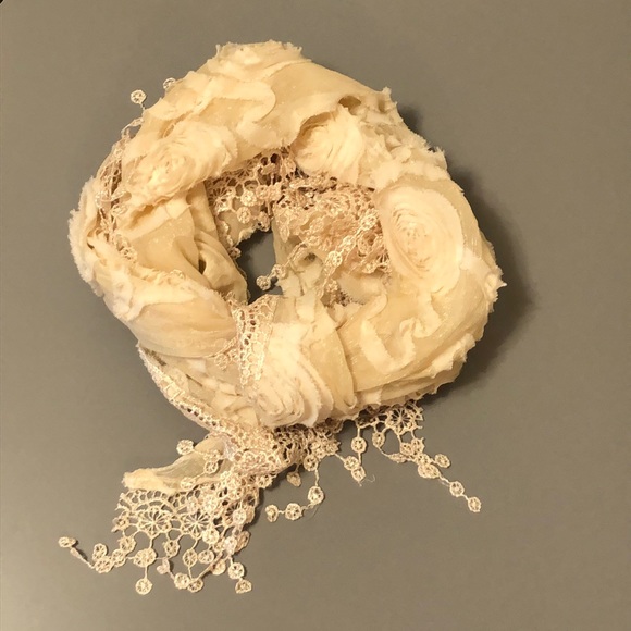 Shawl Scarf - Picture 1 of 6